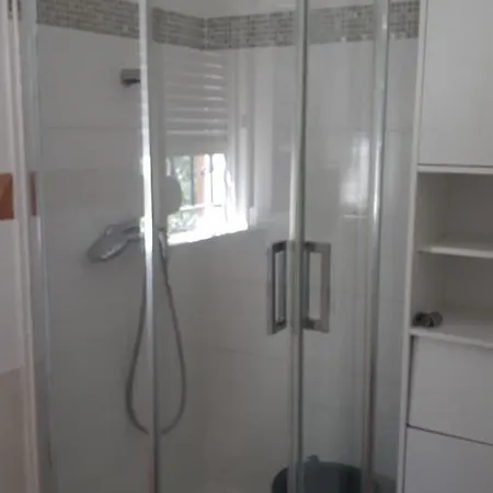 F4 Dans Maison Au Calme Pres Du Centre De En Champagne Apartment *